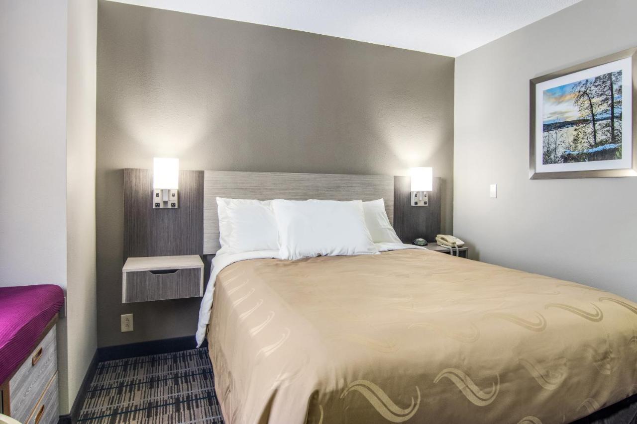 Quality Inn & Suites Grove City-Outlet Mall Екстер'єр фото