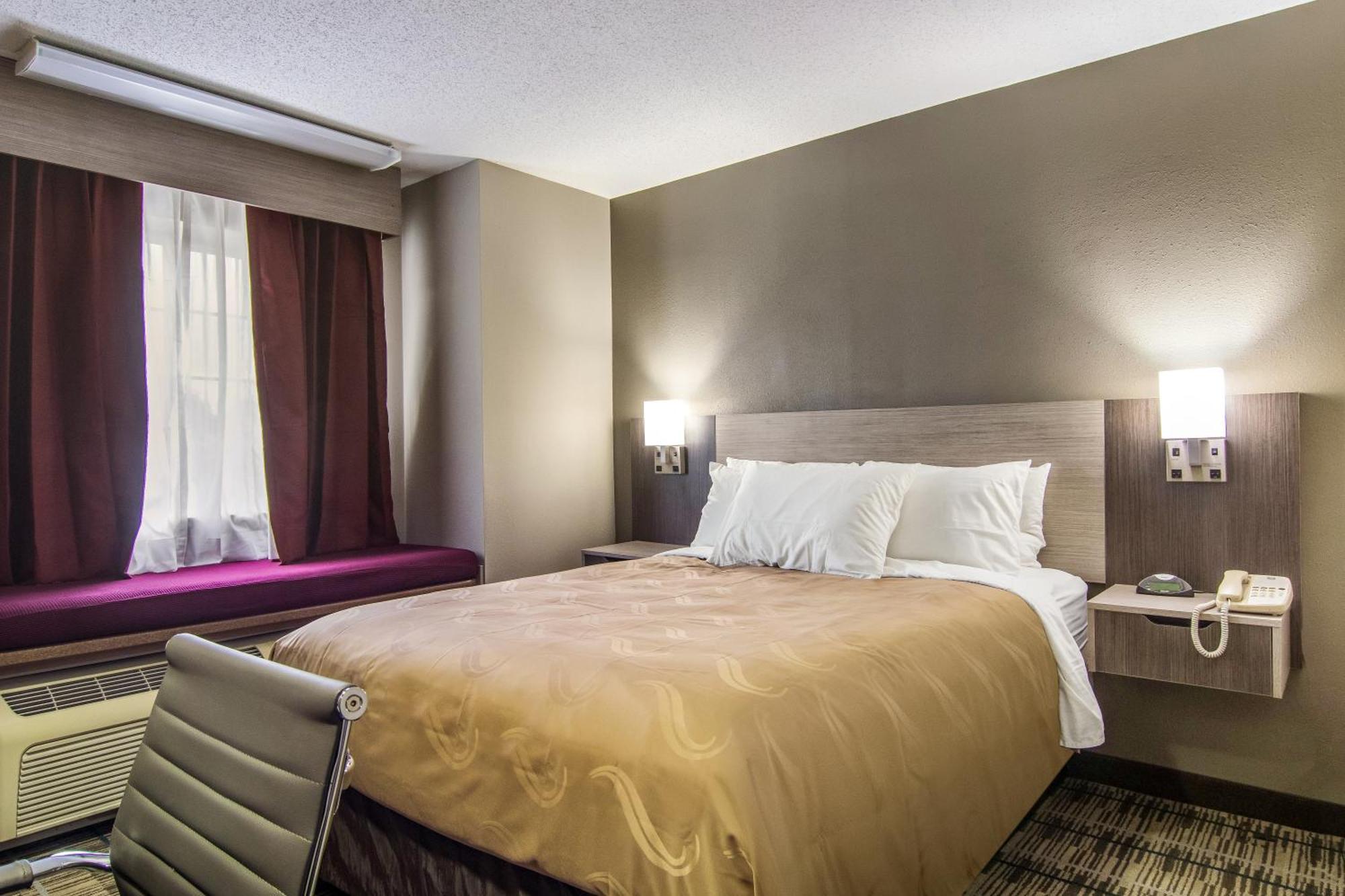 Quality Inn & Suites Grove City-Outlet Mall Екстер'єр фото