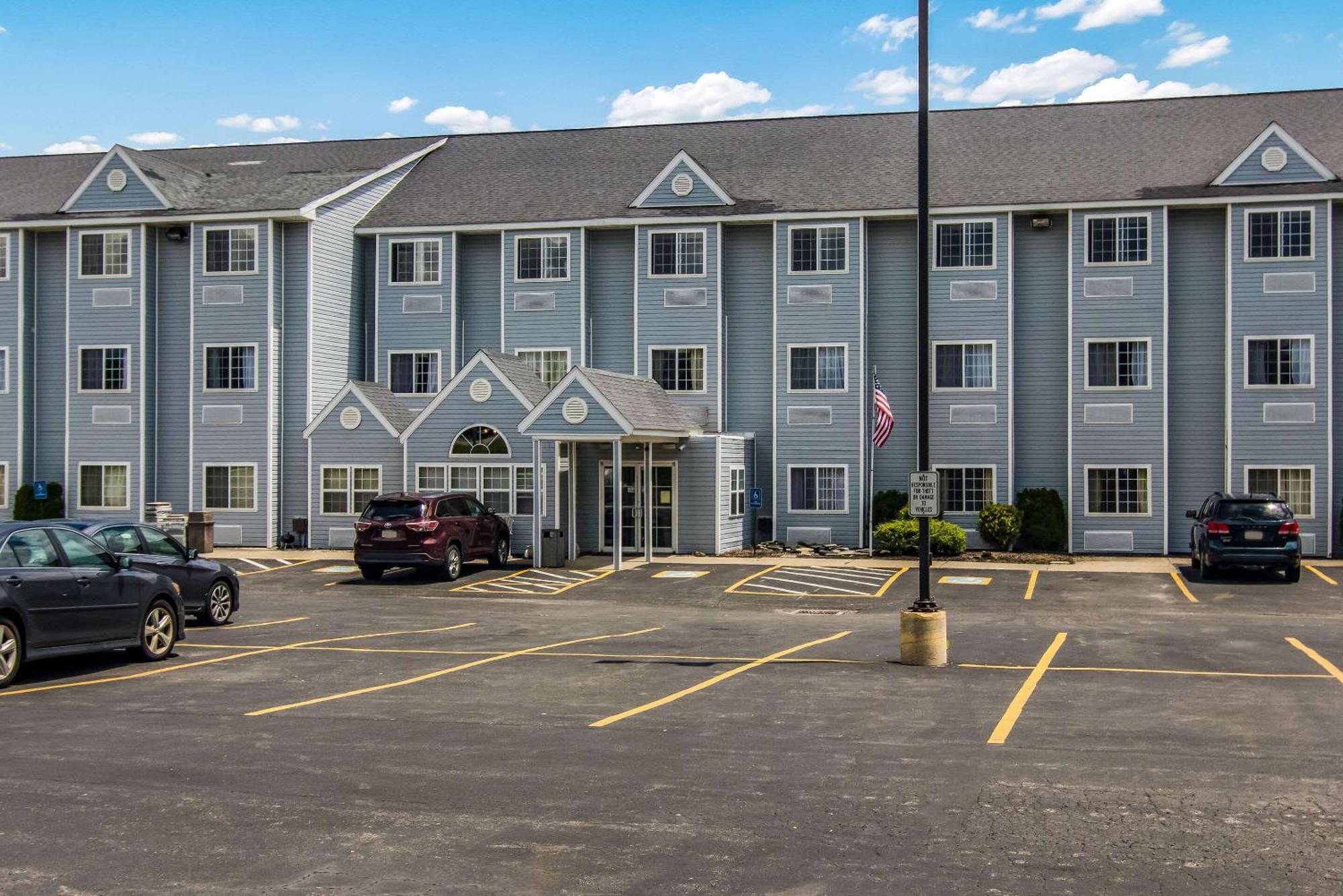 Quality Inn & Suites Grove City-Outlet Mall Екстер'єр фото