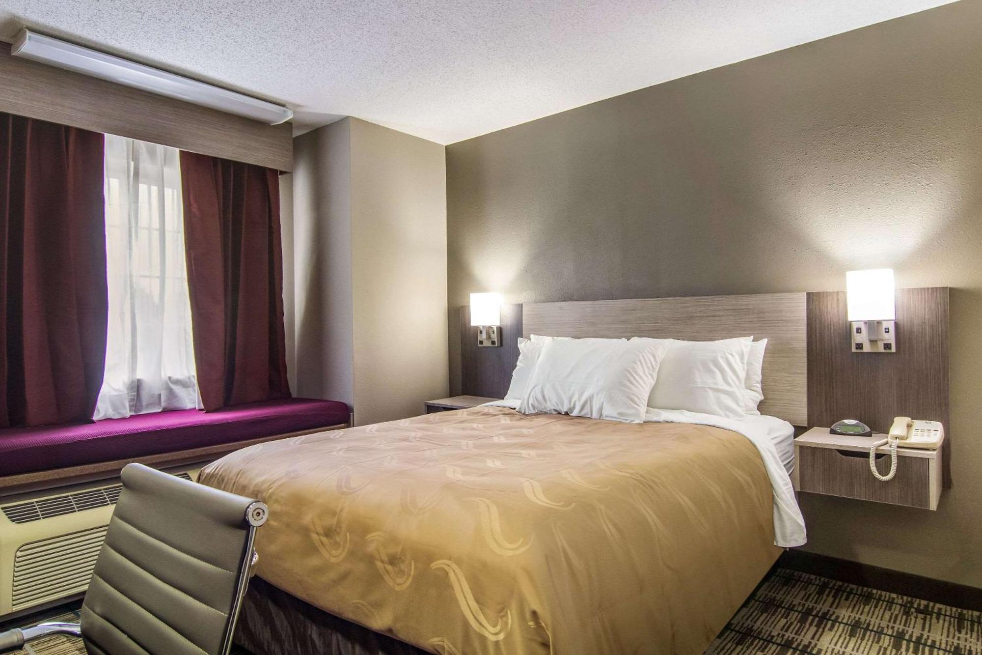 Quality Inn & Suites Grove City-Outlet Mall Екстер'єр фото