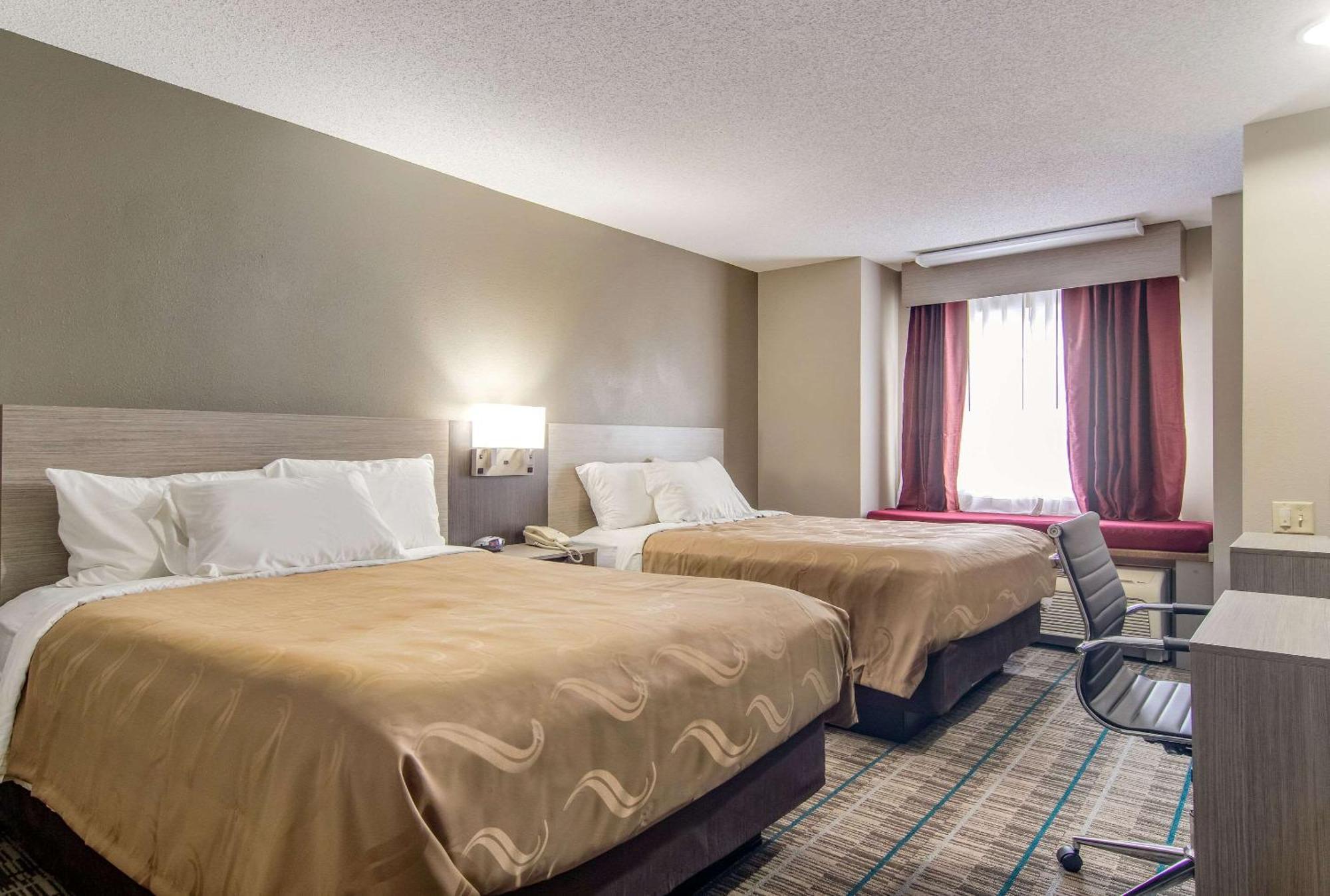 Quality Inn & Suites Grove City-Outlet Mall Екстер'єр фото