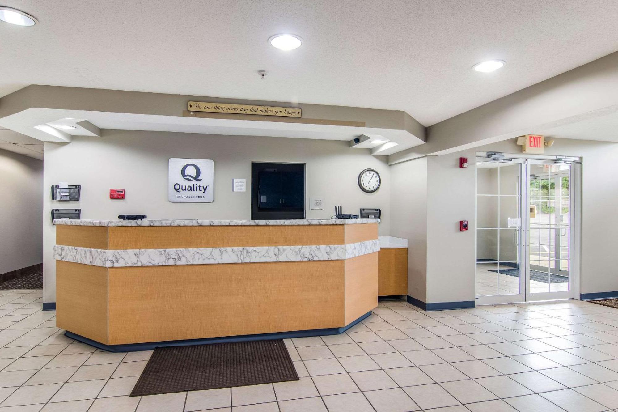 Quality Inn & Suites Grove City-Outlet Mall Екстер'єр фото